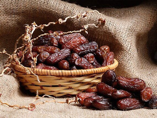 خرما پیارم درشت محصول سال
